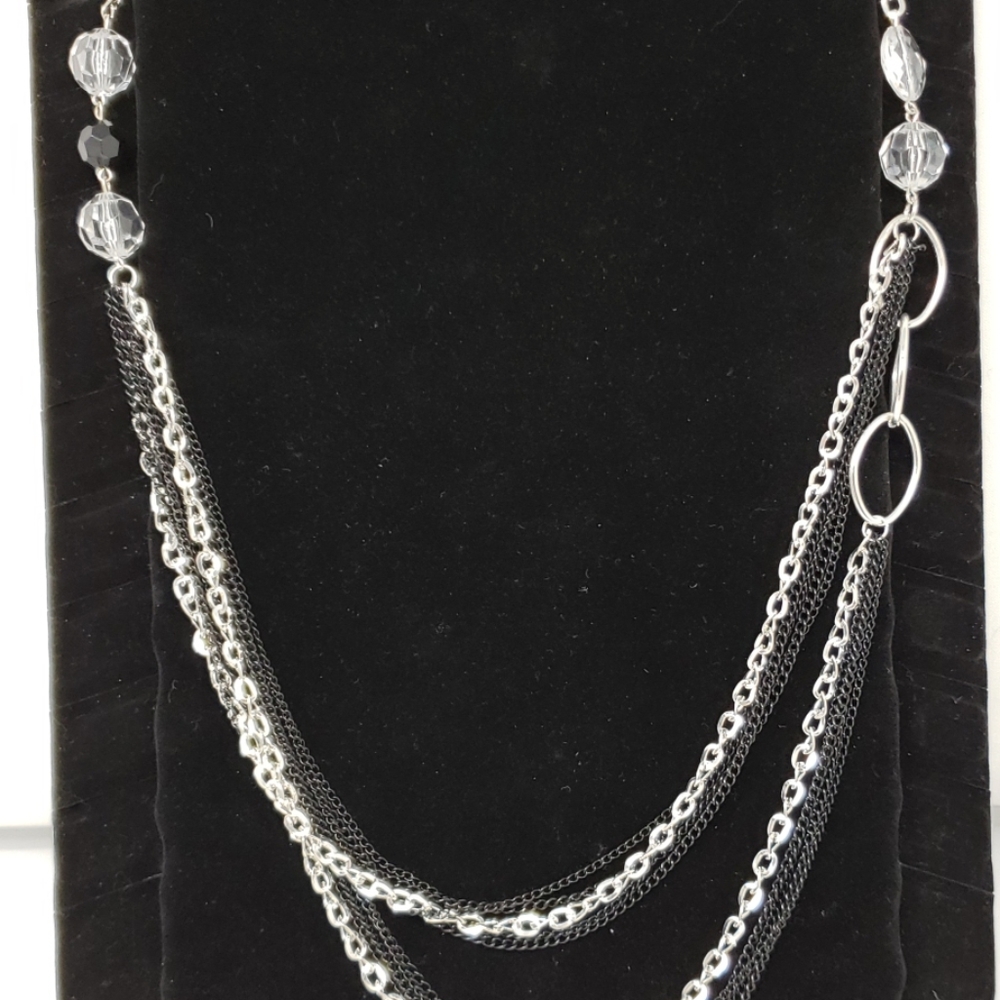 🛍 Silver/ black chains necklace
